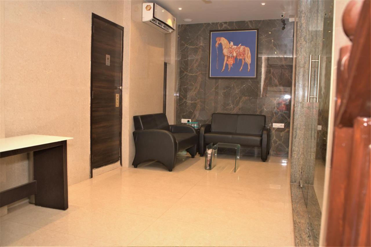 Vishal Hall Hotell Mumbai Eksteriør bilde