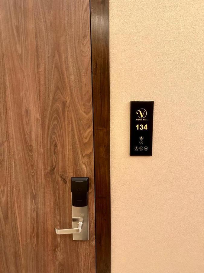 Vishal Hall Hotell Mumbai Eksteriør bilde